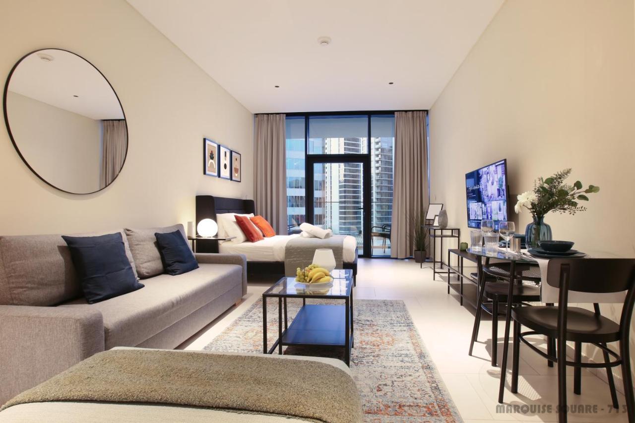 Luxury Studios With Burj Khalifa Or Canal View In Downtown - Marquise Square Tower Дубай Екстериор снимка