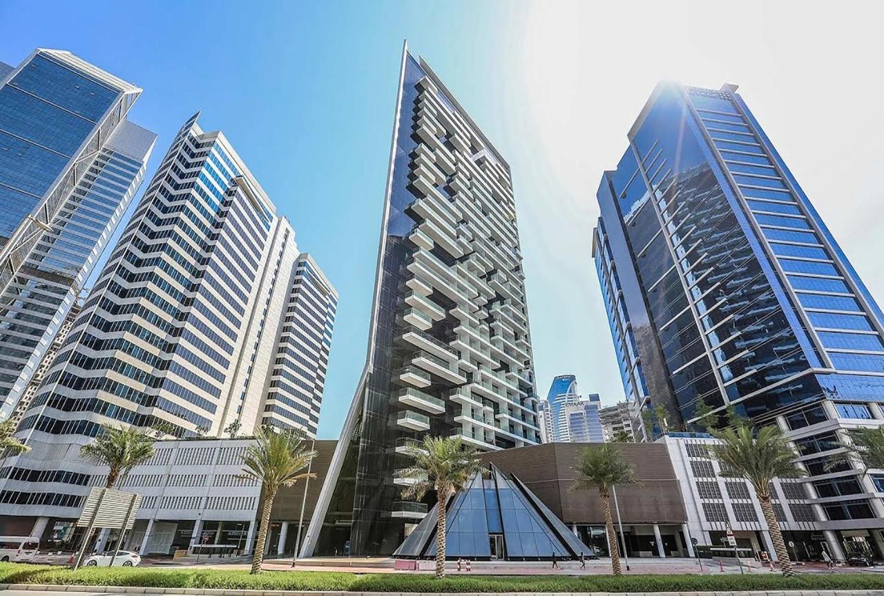 Luxury Studios With Burj Khalifa Or Canal View In Downtown - Marquise Square Tower Дубай Екстериор снимка