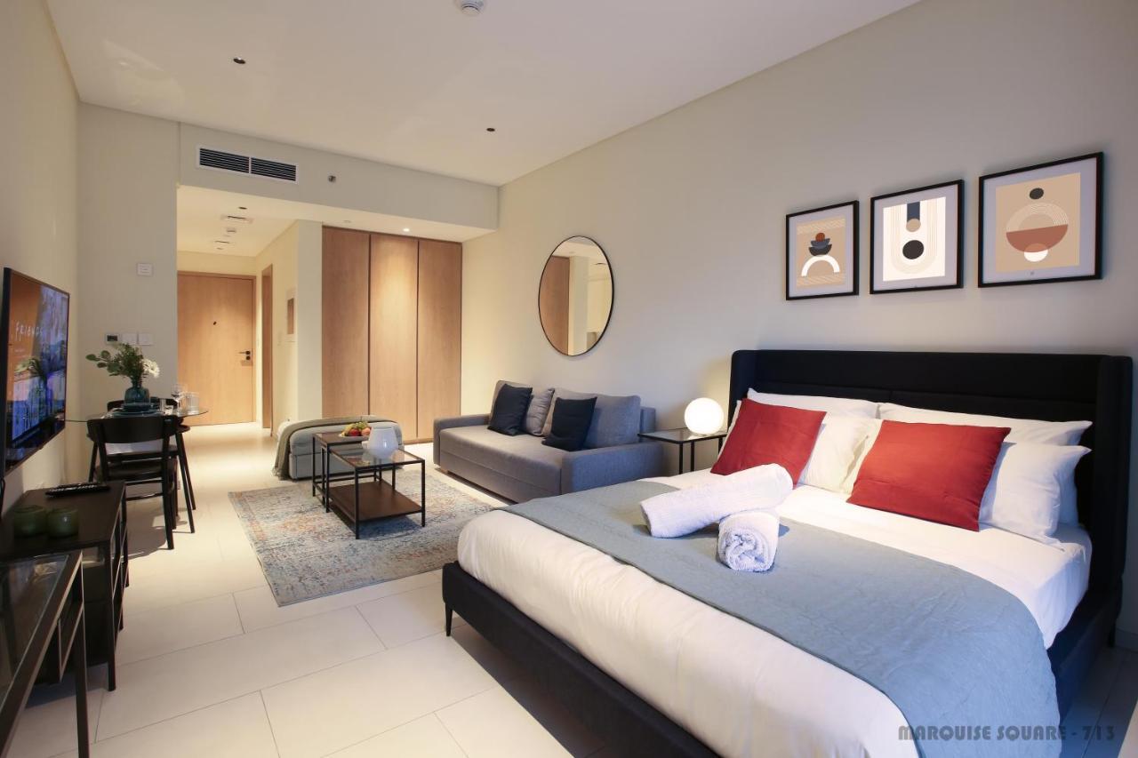 Luxury Studios With Burj Khalifa Or Canal View In Downtown - Marquise Square Tower Дубай Екстериор снимка