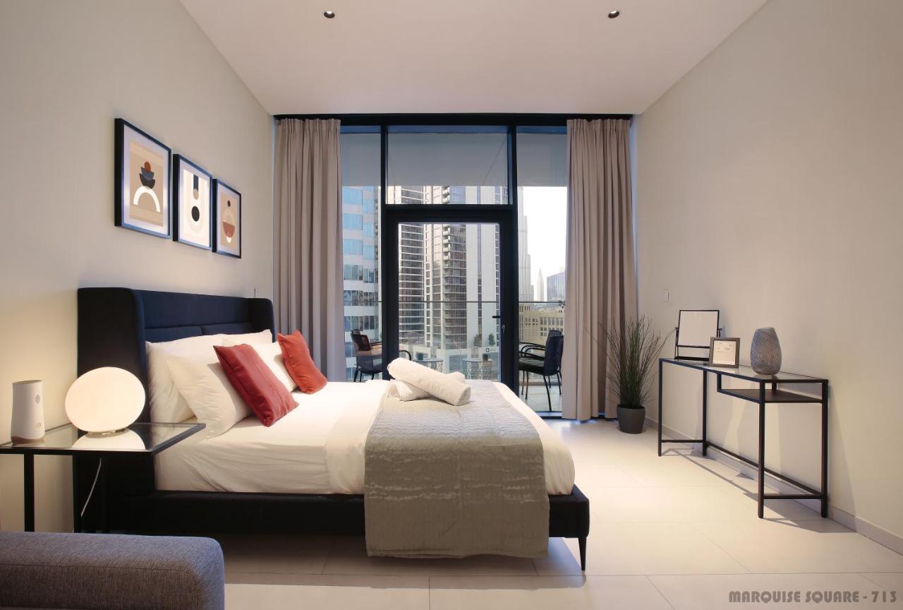 Luxury Studios With Burj Khalifa Or Canal View In Downtown - Marquise Square Tower Дубай Екстериор снимка