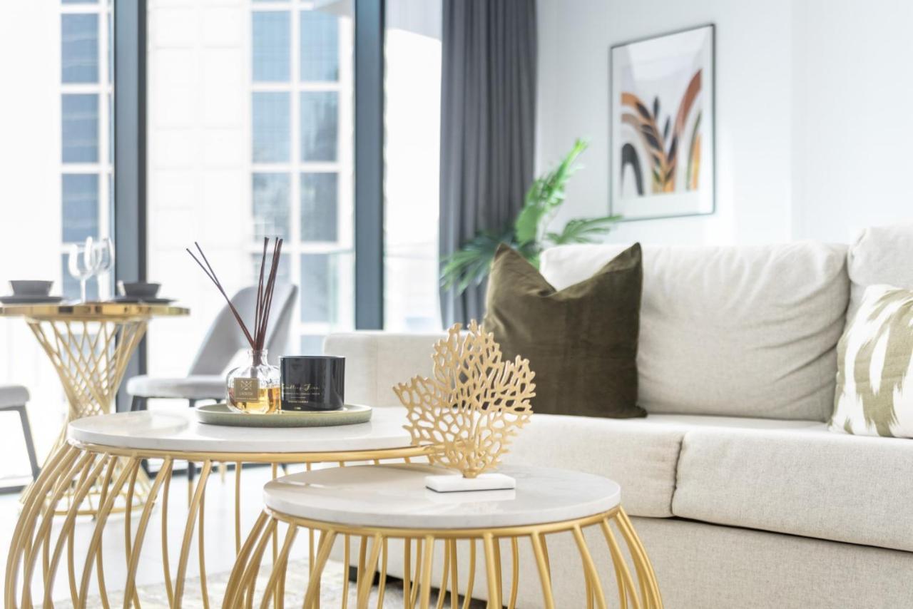 Luxury Studios With Burj Khalifa Or Canal View In Downtown - Marquise Square Tower Дубай Екстериор снимка