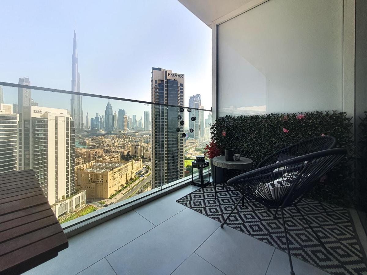 Luxury Studios With Burj Khalifa Or Canal View In Downtown - Marquise Square Tower Дубай Екстериор снимка