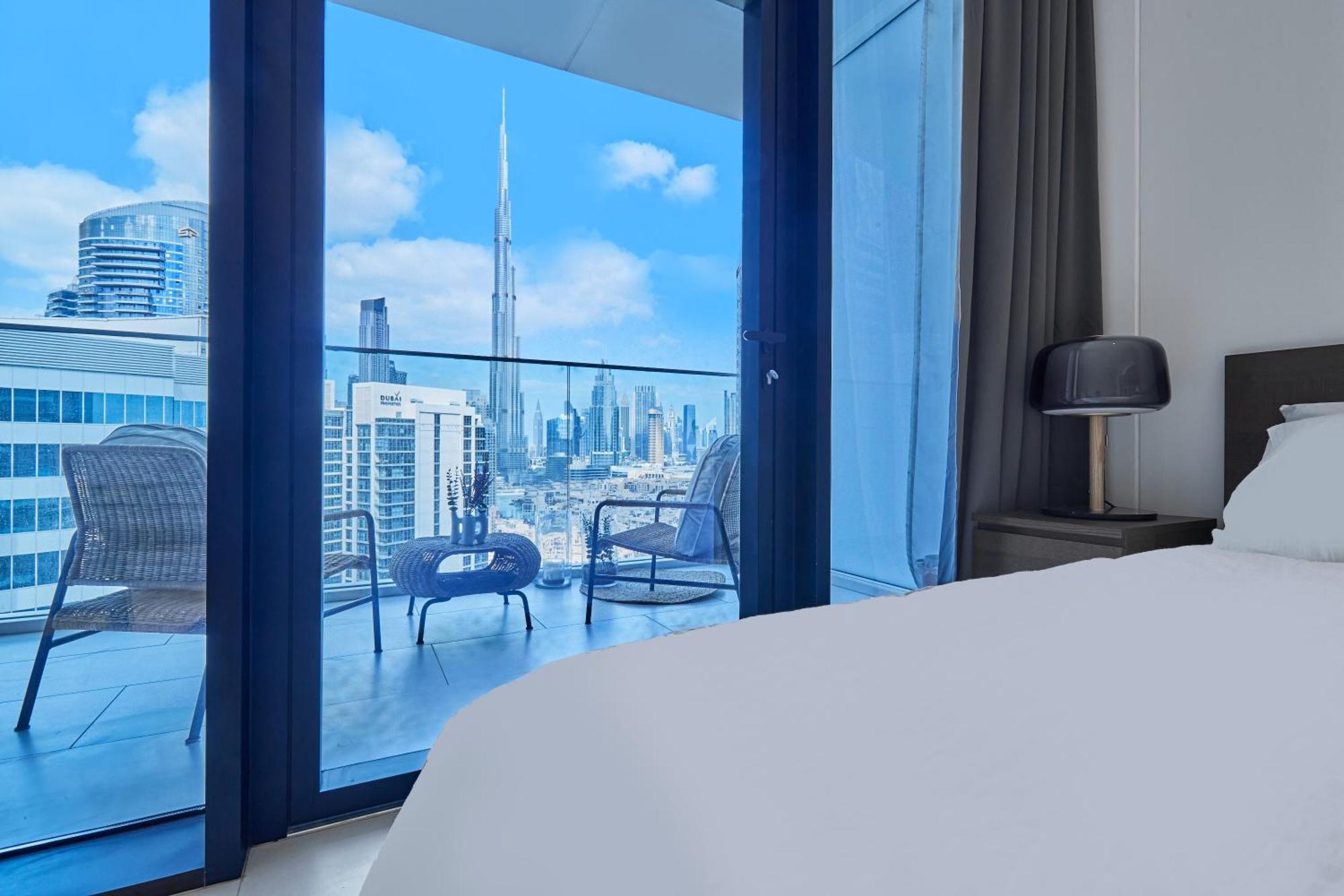 Luxury Studios With Burj Khalifa Or Canal View In Downtown - Marquise Square Tower Дубай Екстериор снимка