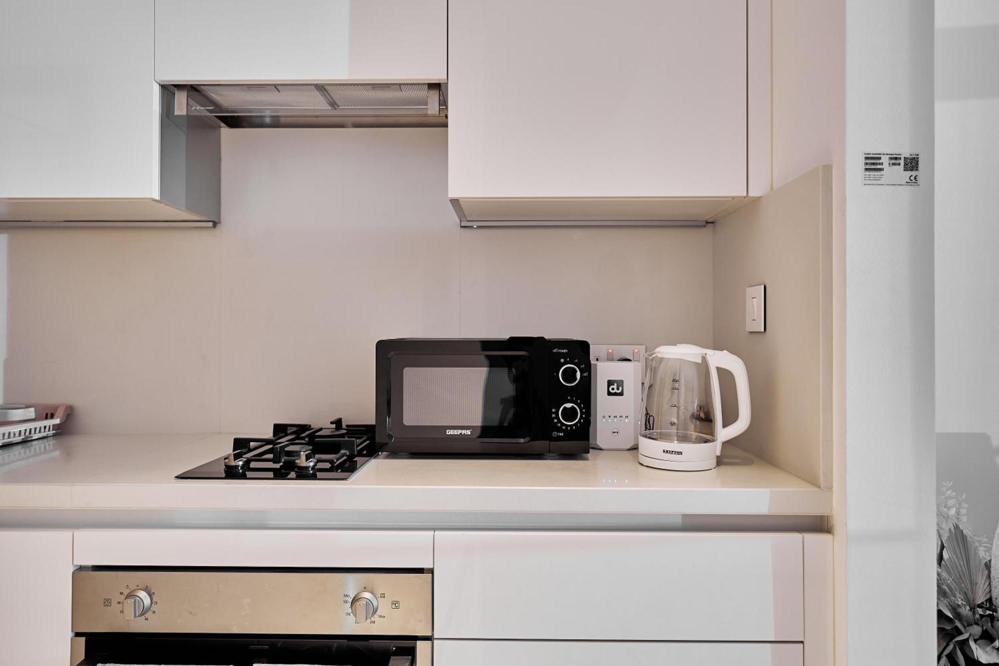 Luxury Studios With Burj Khalifa Or Canal View In Downtown - Marquise Square Tower Дубай Екстериор снимка