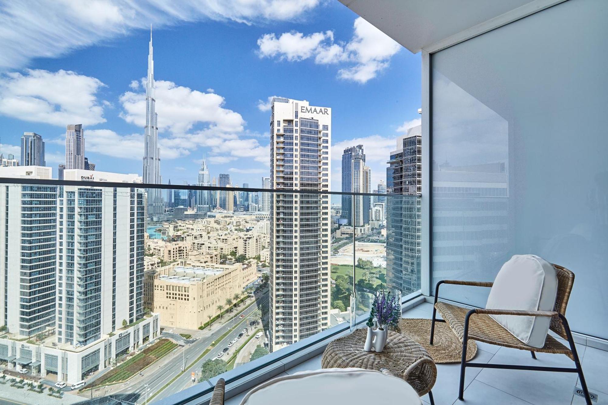 Luxury Studios With Burj Khalifa Or Canal View In Downtown - Marquise Square Tower Дубай Екстериор снимка