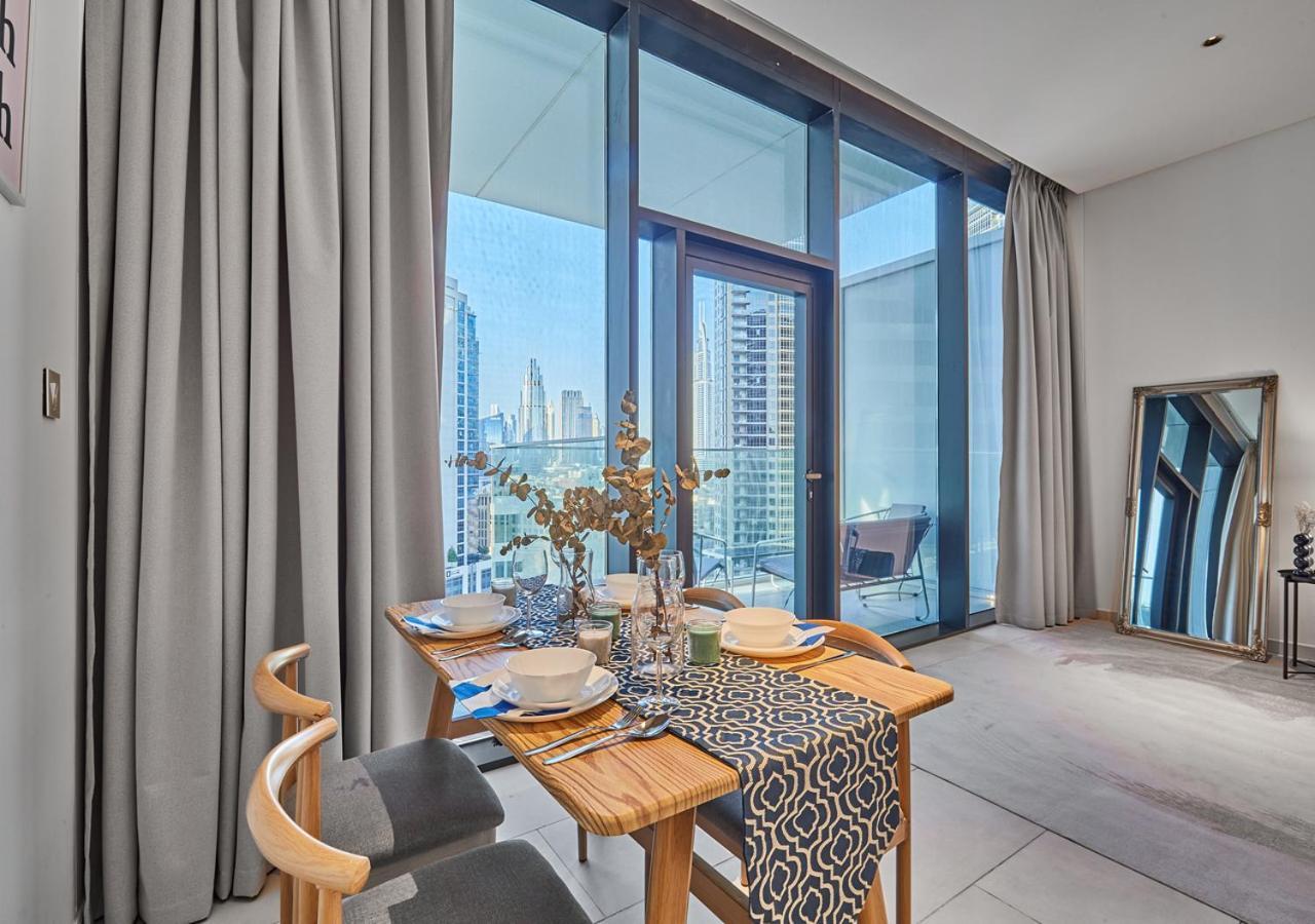 Luxury Studios With Burj Khalifa Or Canal View In Downtown - Marquise Square Tower Дубай Екстериор снимка