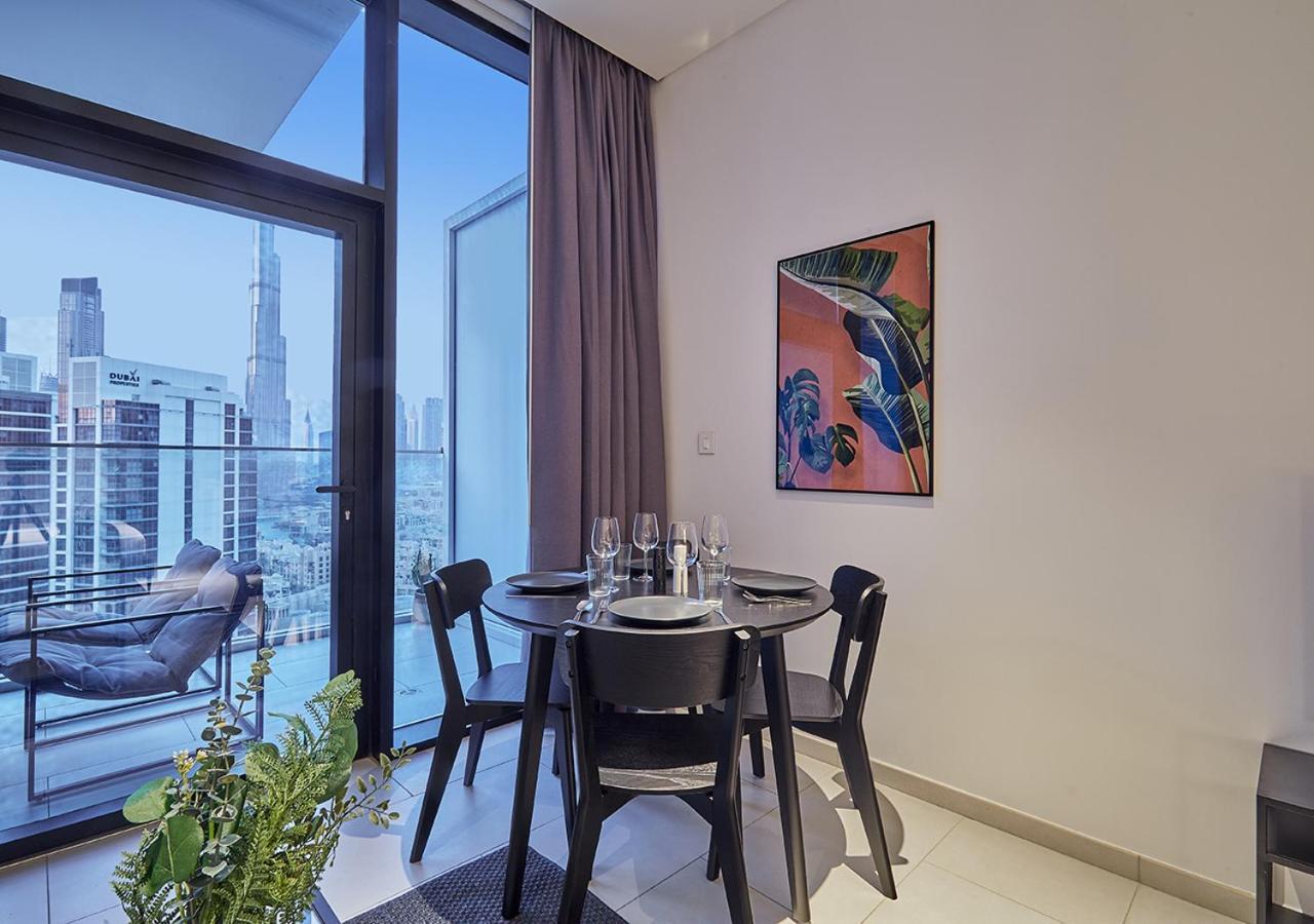 Luxury Studios With Burj Khalifa Or Canal View In Downtown - Marquise Square Tower Дубай Екстериор снимка
