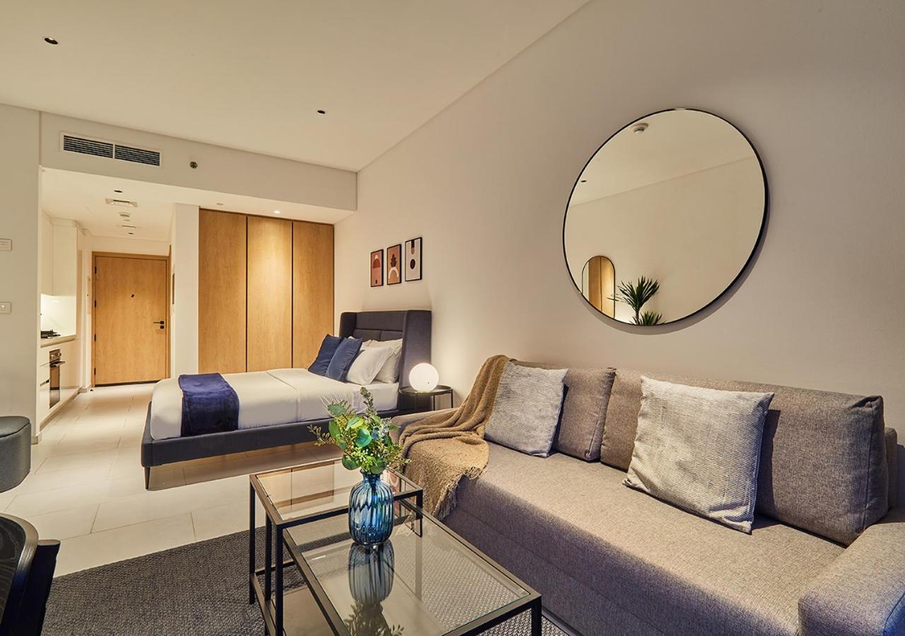 Luxury Studios With Burj Khalifa Or Canal View In Downtown - Marquise Square Tower Дубай Екстериор снимка