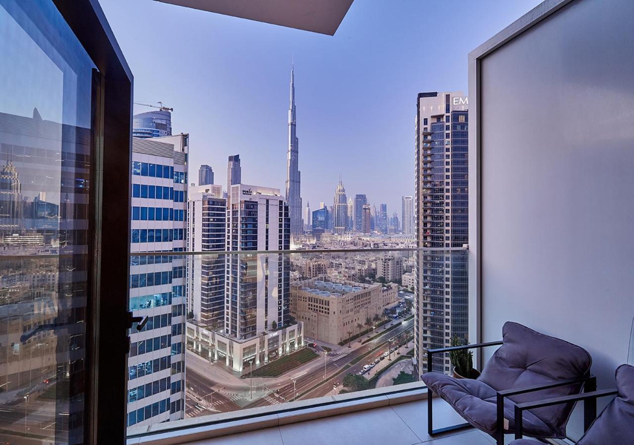 Luxury Studios With Burj Khalifa Or Canal View In Downtown - Marquise Square Tower Дубай Екстериор снимка