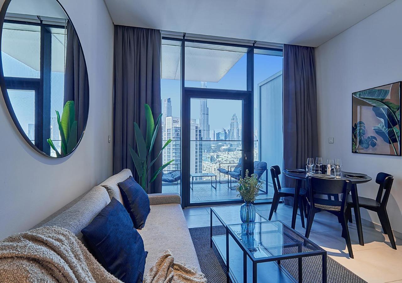Luxury Studios With Burj Khalifa Or Canal View In Downtown - Marquise Square Tower Дубай Екстериор снимка