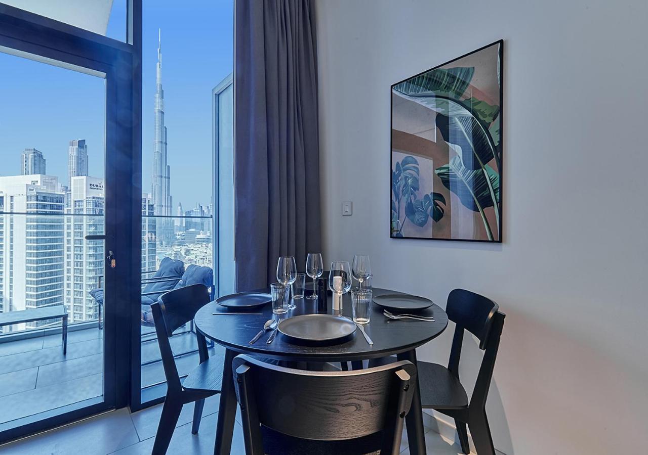 Luxury Studios With Burj Khalifa Or Canal View In Downtown - Marquise Square Tower Дубай Екстериор снимка