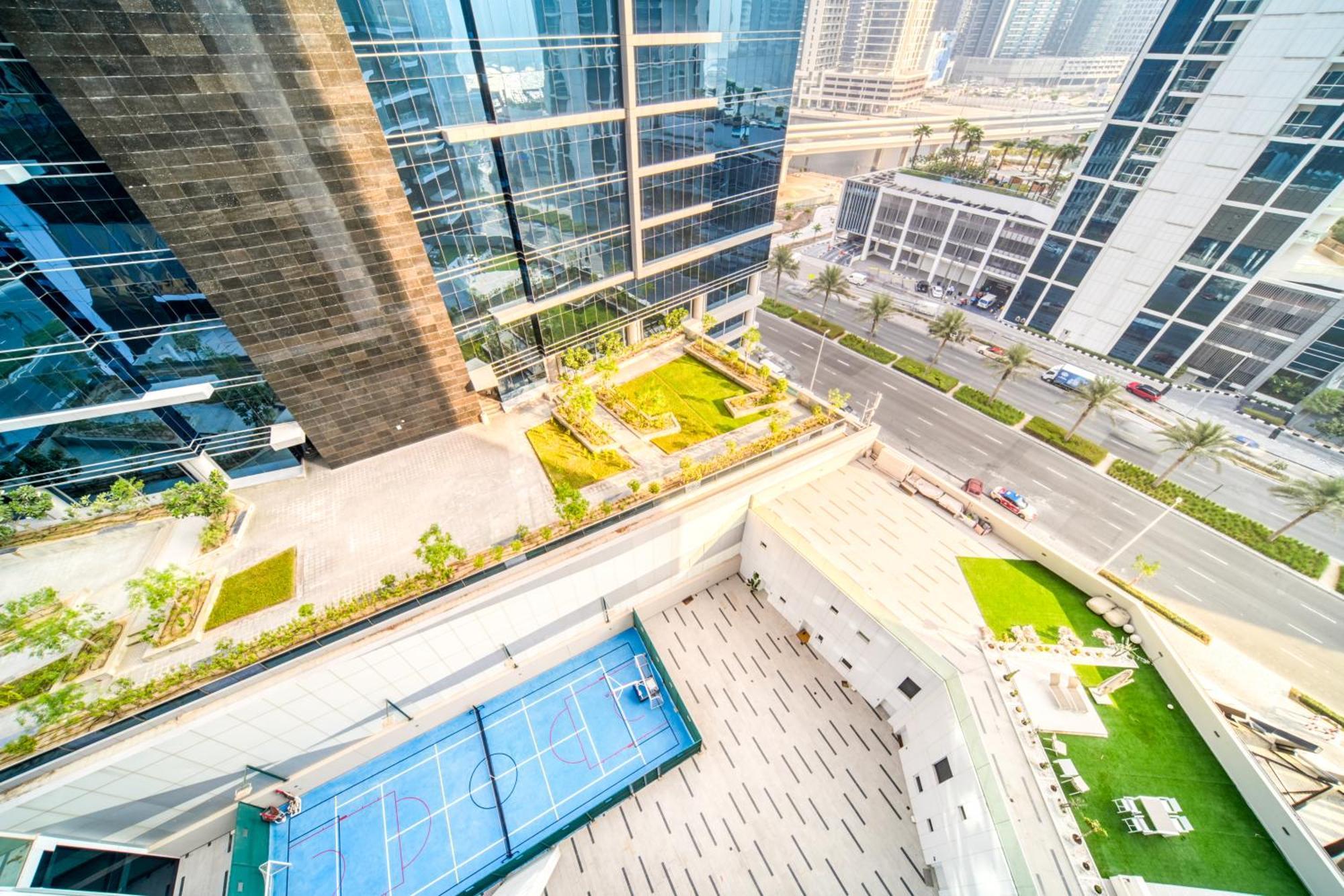 Luxury Studios With Burj Khalifa Or Canal View In Downtown - Marquise Square Tower Дубай Екстериор снимка